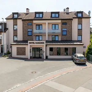 Kanarek Otel